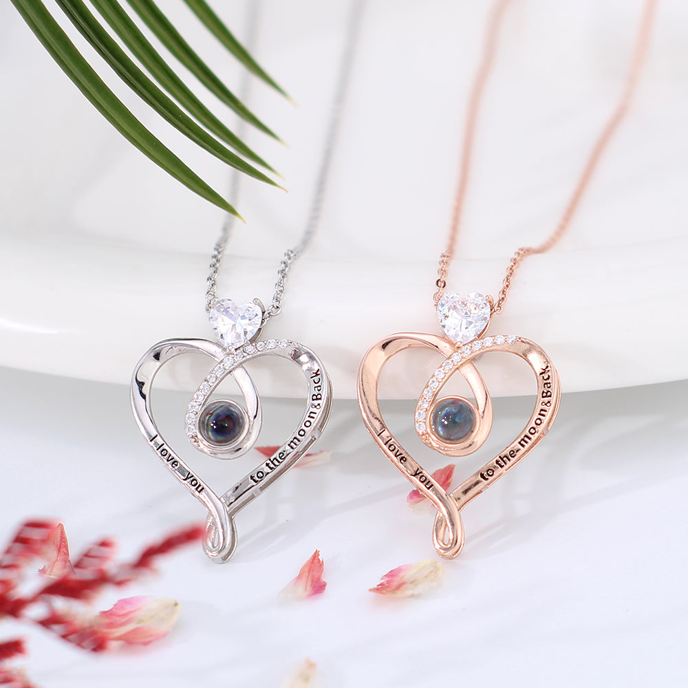 925 silver custom photo necklace with picture inside - A chic style Mobius heart necklace with photo, a gift for ladies.