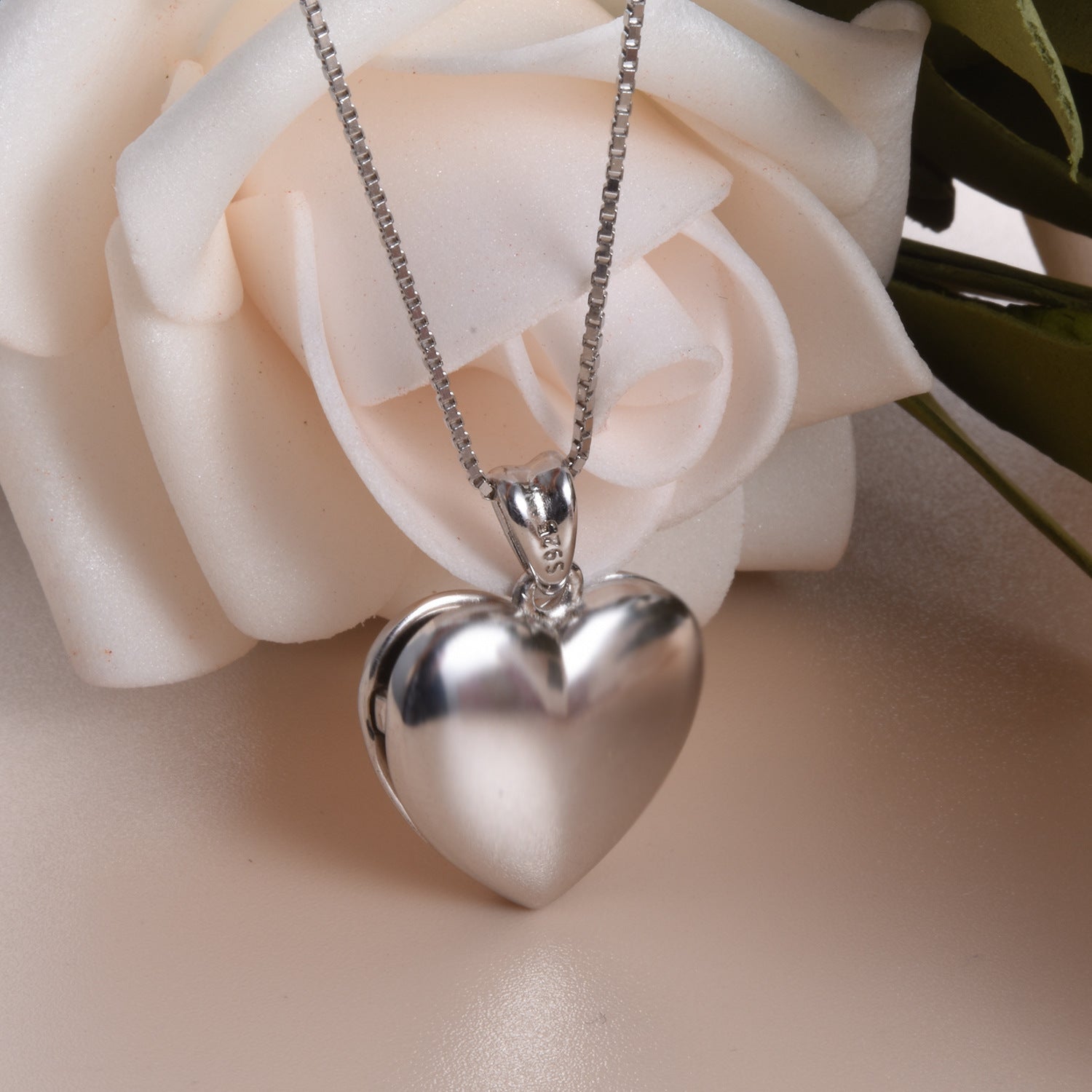 925 Silver Personalized Locket Necklace with Photo - Openable Heart Pendant, Double Picture Insert, Ideal Christmas Gift for Girlfriend, Wife, or Mother