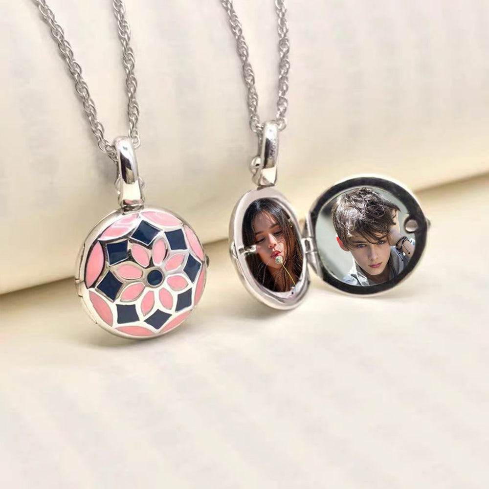 925 Silver Round Photo Locket Necklace - Enamel Four-Leaf Clover  Flower - Custom Resin Photo & Text - Personalized Anniversary Gift For Her