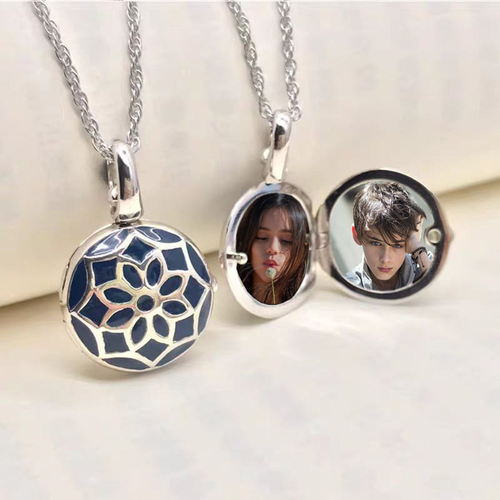 925 Silver Round Photo Locket Necklace - Enamel Four-Leaf Clover  Flower - Custom Resin Photo & Text - Personalized Anniversary Gift For Her